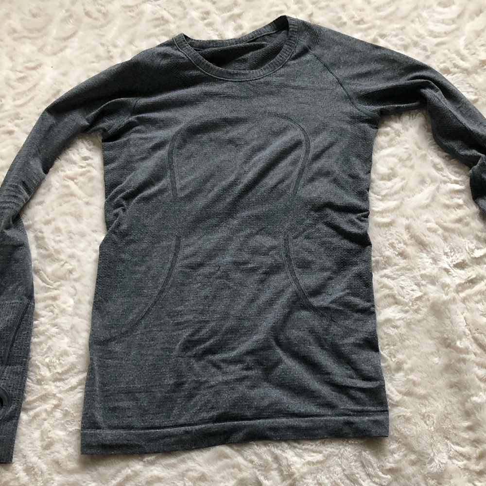 Grey Lululemon swiftly tech long sleeve